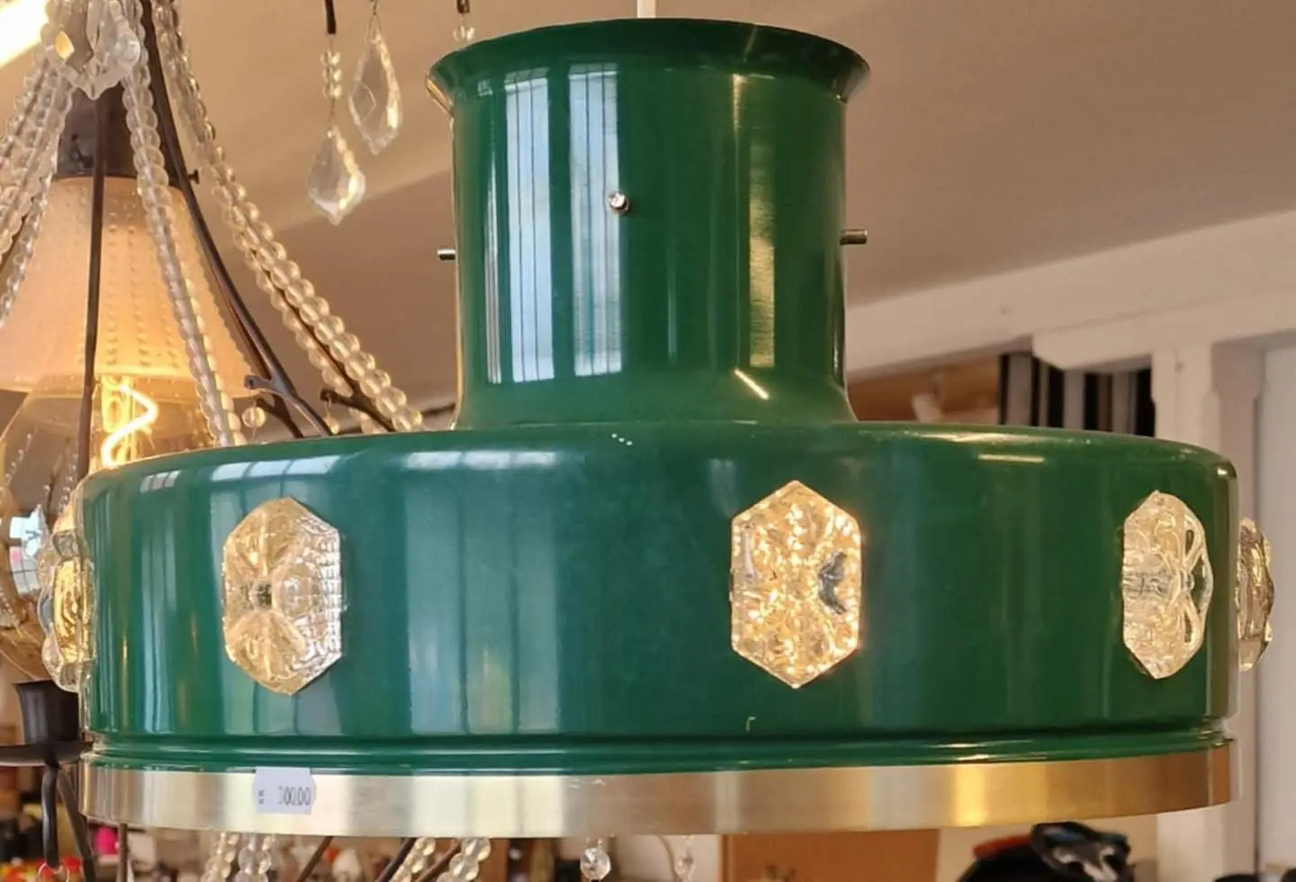 Varor och second-hand prylar